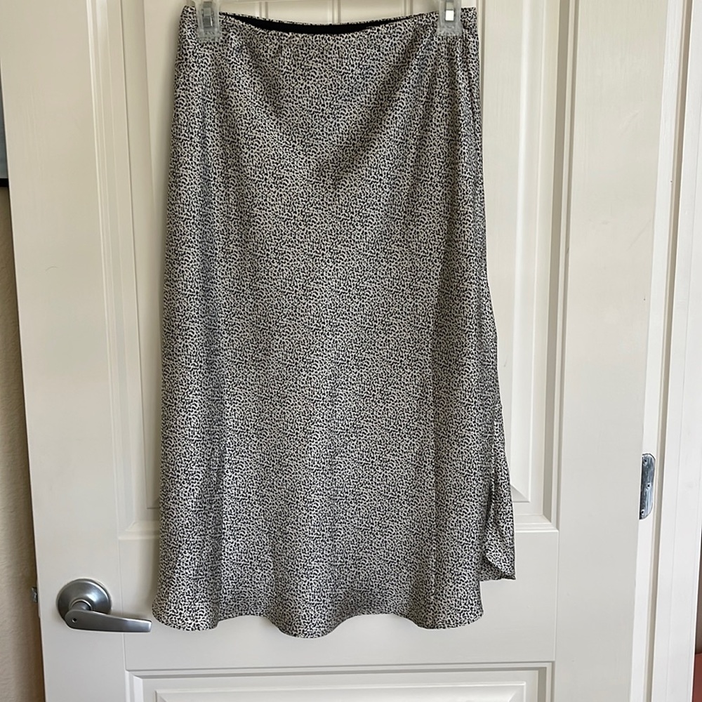 Spotted/ leopard print skirt.